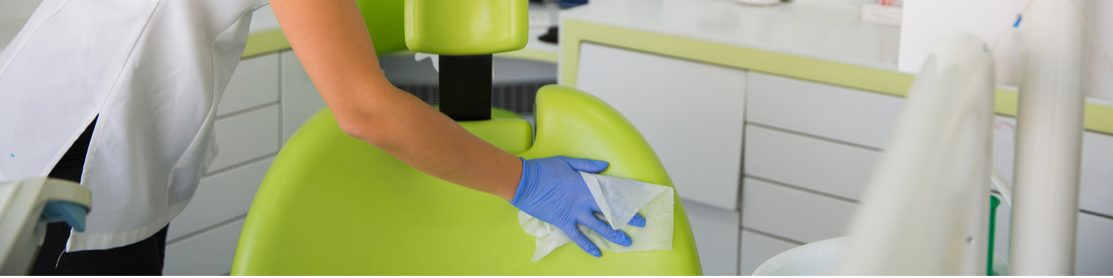 Dezinfekce plastových a citlivých povrchů